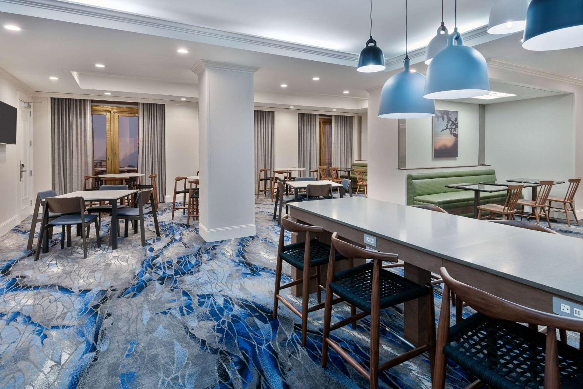 The Connally Downtown Atlanta, Ascend Collection